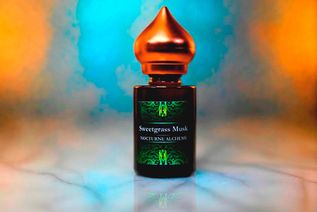 Em: Sweet Musk Perfume Bottle