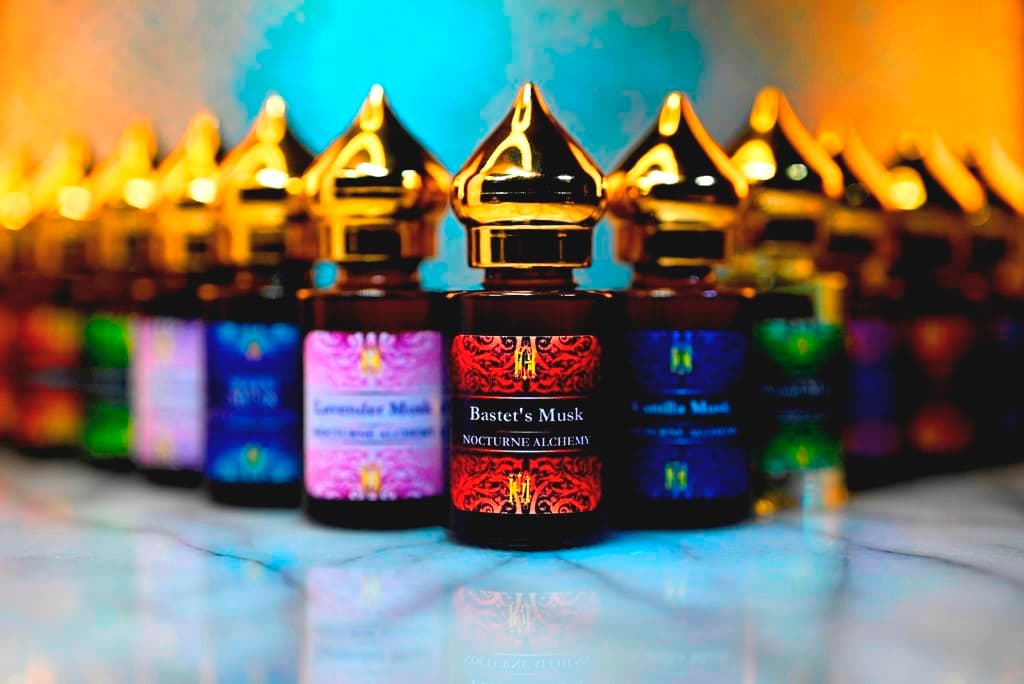 Em: Incense Musk Perfume Bottle