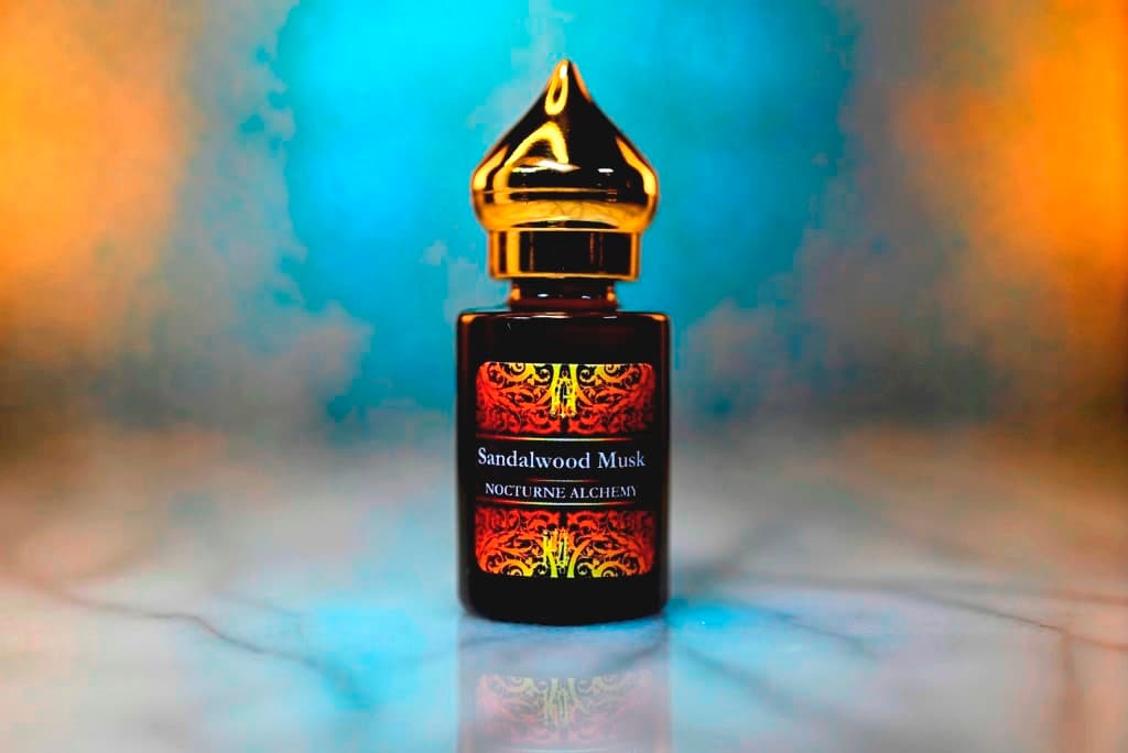 Em: Wood Musk Perfume Bottle