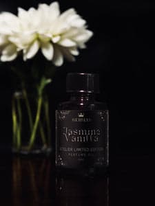 Jasmine Vanilla by Amorphous Perfume