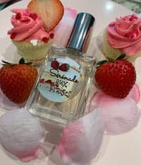 Sérénade Aux Fraises Perfume Bottle