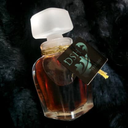 L’étole De Vison Perfume Bottle