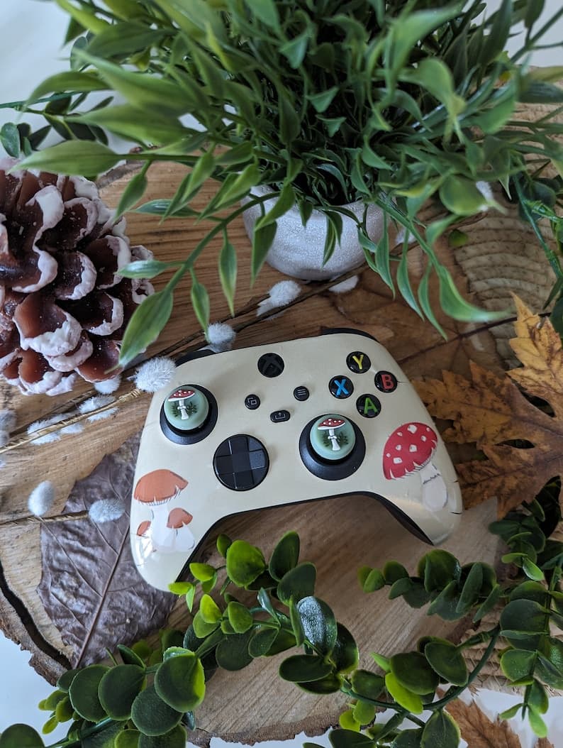 Mushroom Skin For The Xbox Controller by Cirque Sensorium