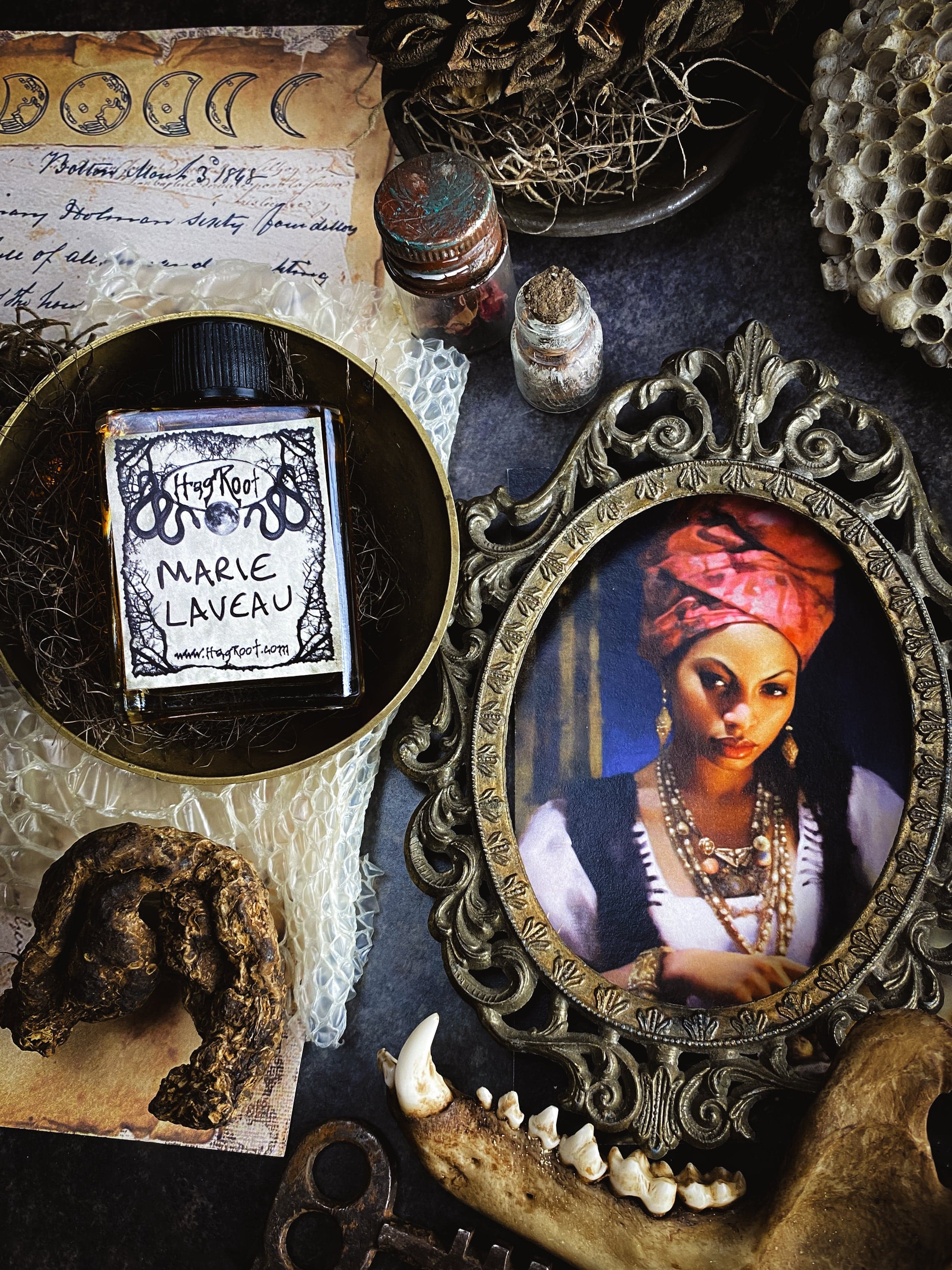 Marie Laveau - Hagroot Perfume Bottle