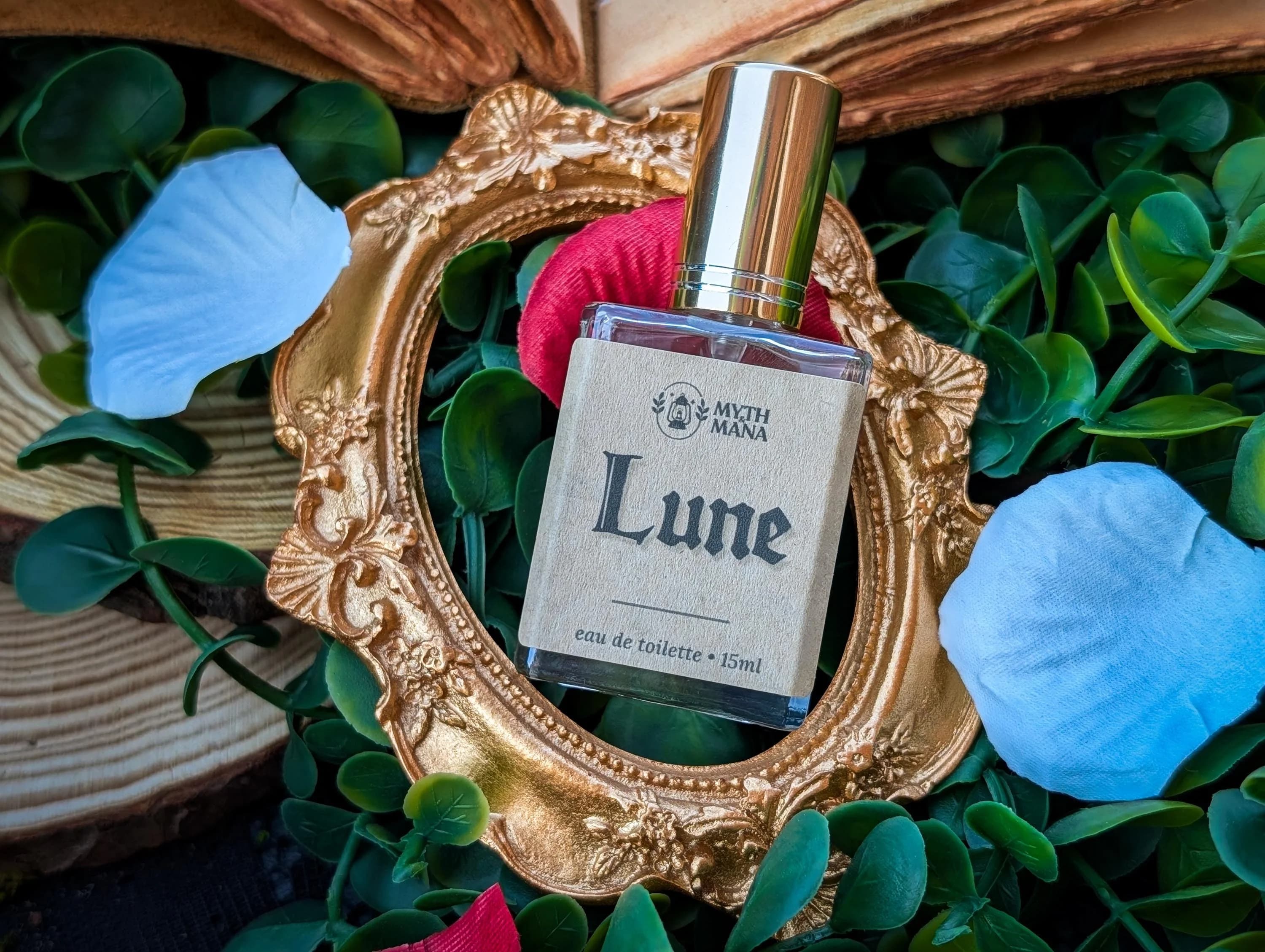 Lune - Myth and Mana Perfume Bottle