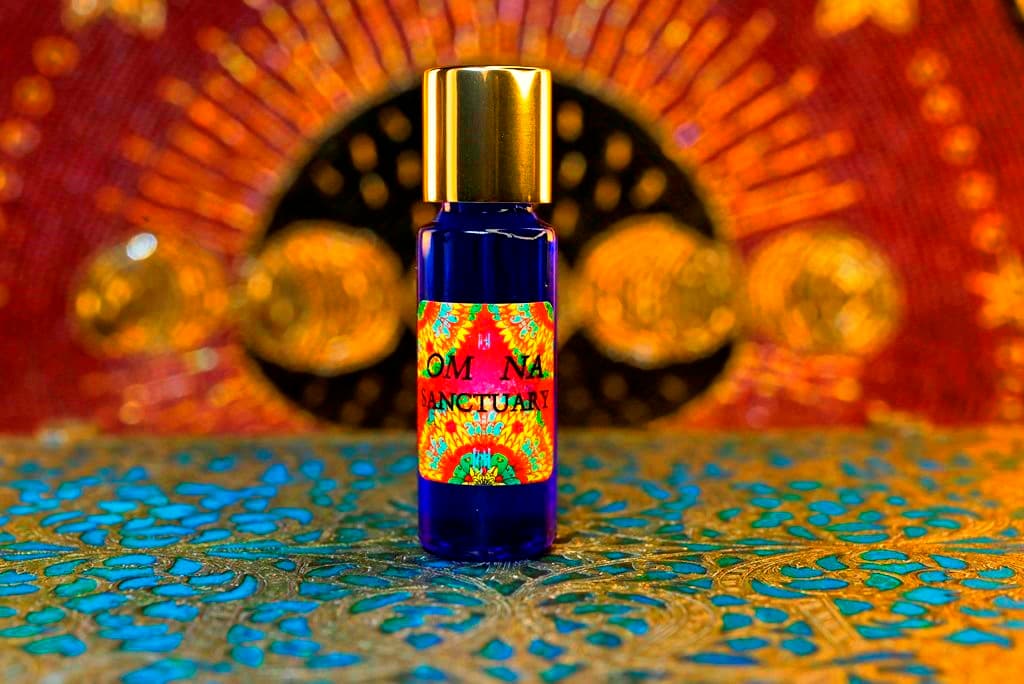 Om Na: Serenity Perfume Bottle