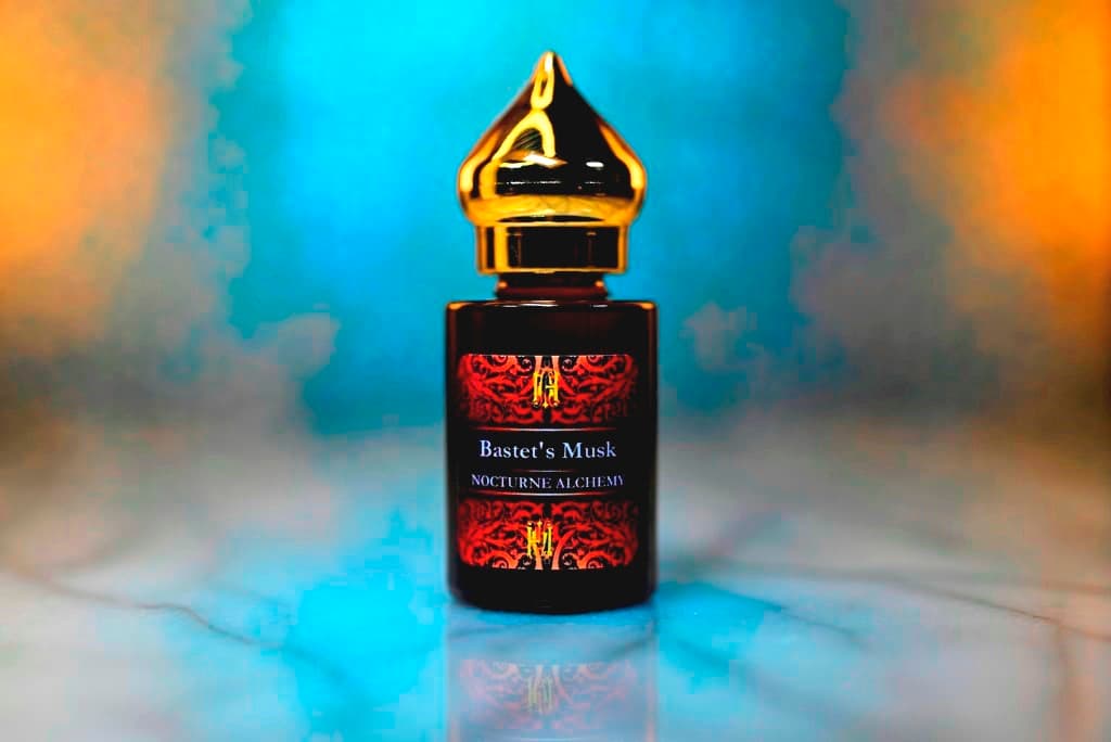 White Lotus Musk Perfume Bottle