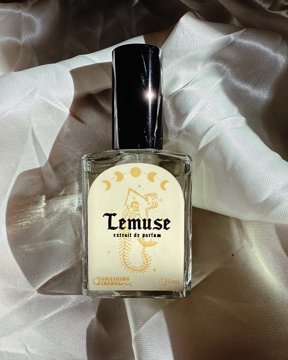 Lemuse by Zomething Strange