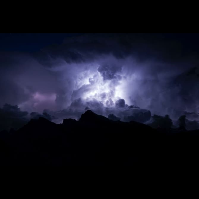 Thundersnow by Fyrinnae